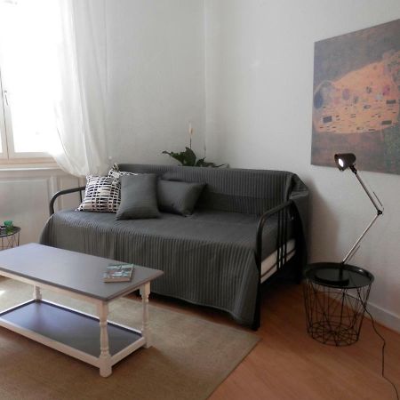 Couette Et Cafe Cyrano Apartment Bergerac Exterior foto