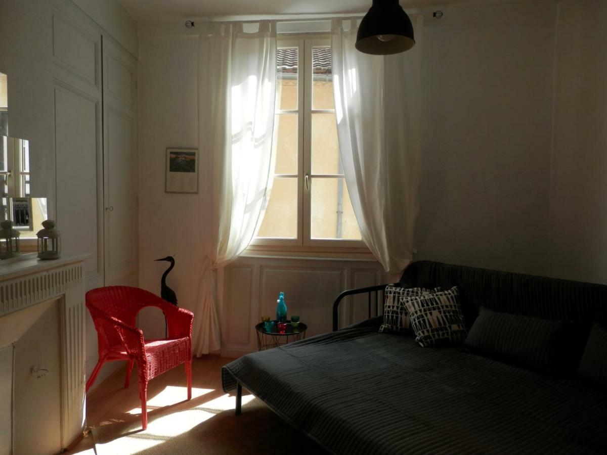 Couette Et Cafe Cyrano Apartment Bergerac Exterior foto